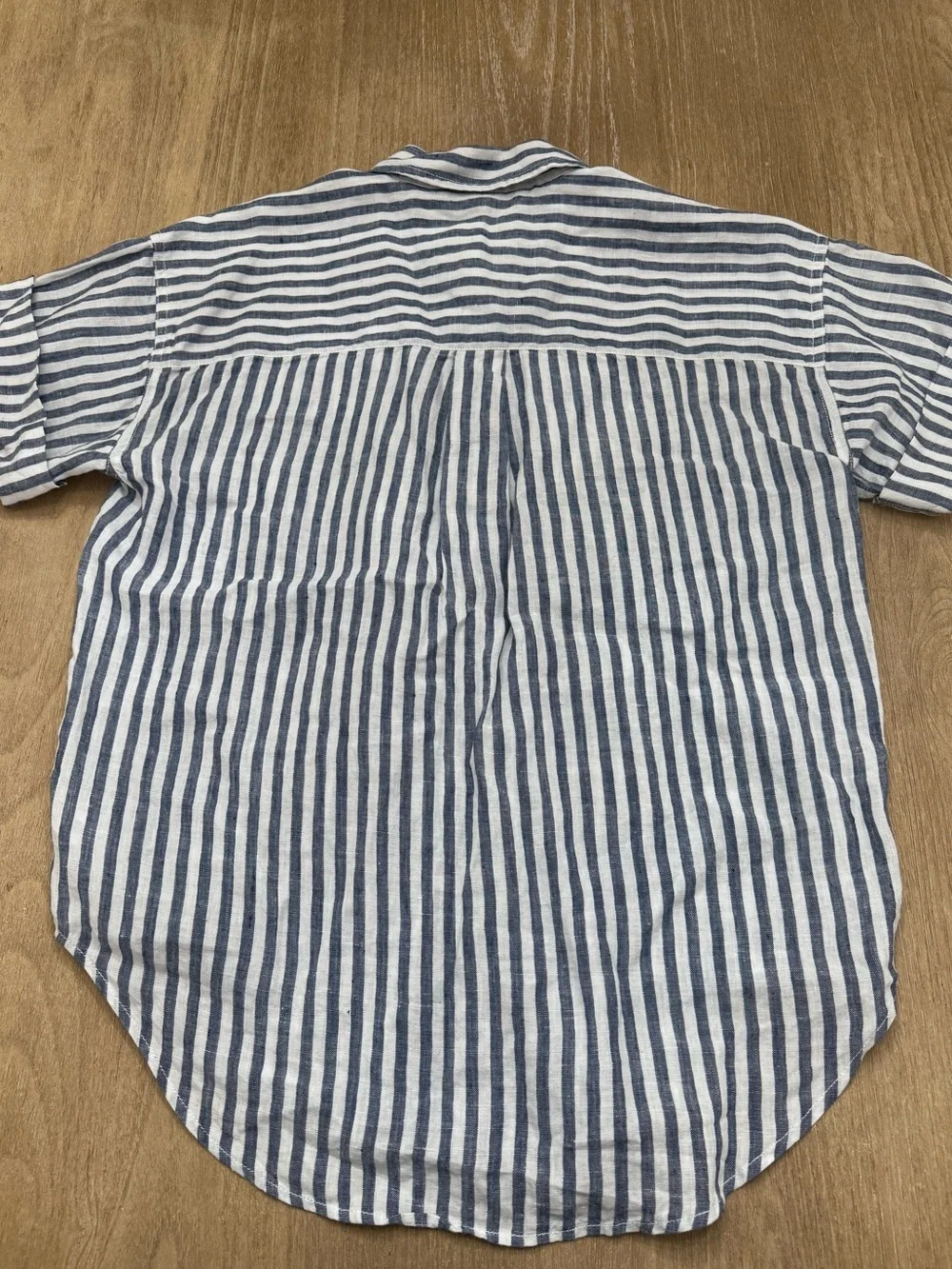 J.Crew Blue & White Striped Short Sleeve Linen Button-Down Shirt – Relaxed Fit